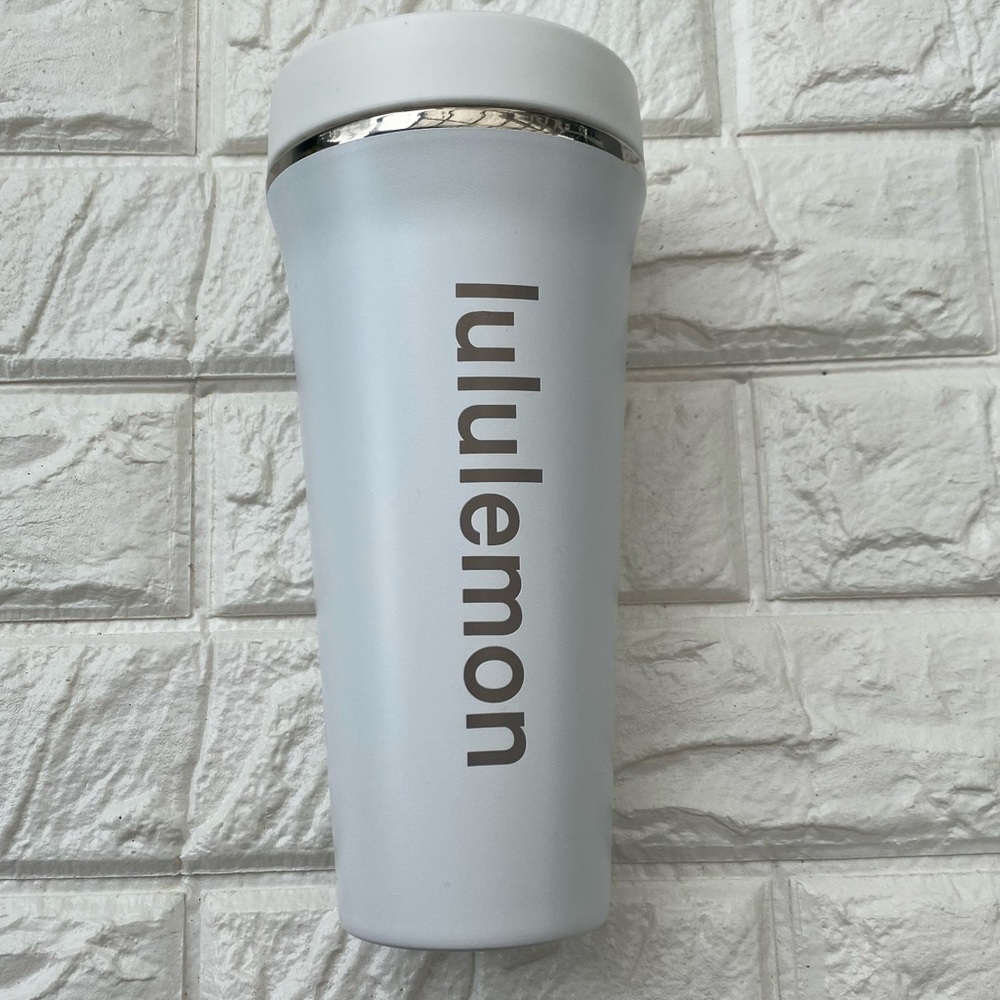 Lululemon Back to Life Tumbler 24oz White